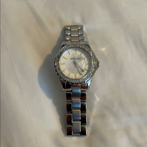 Michael Kors Watch - Picture 2 of 4